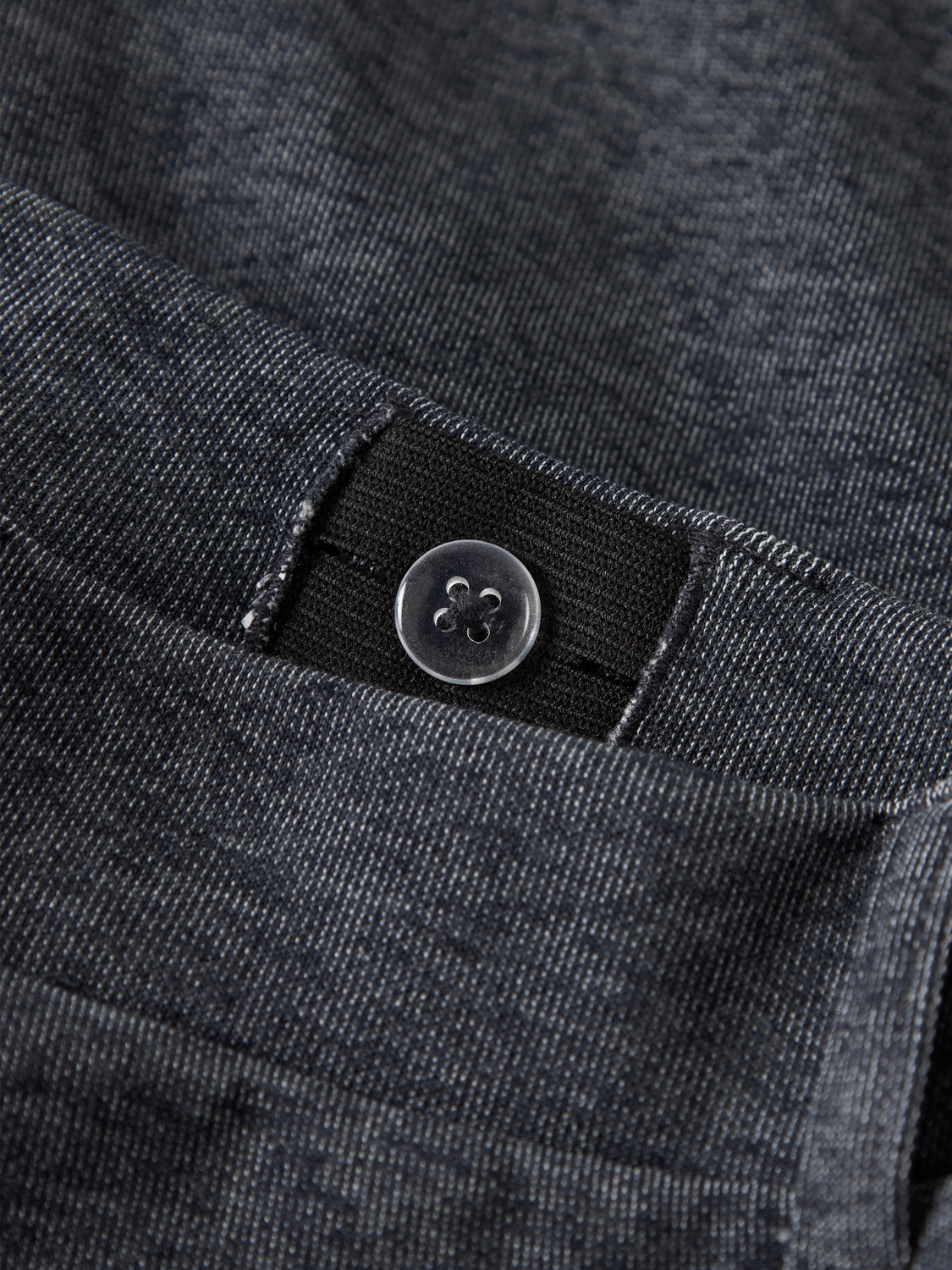 model_shot-front_full